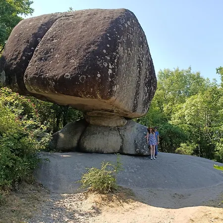 度假居 La Vallee Lacrouzette